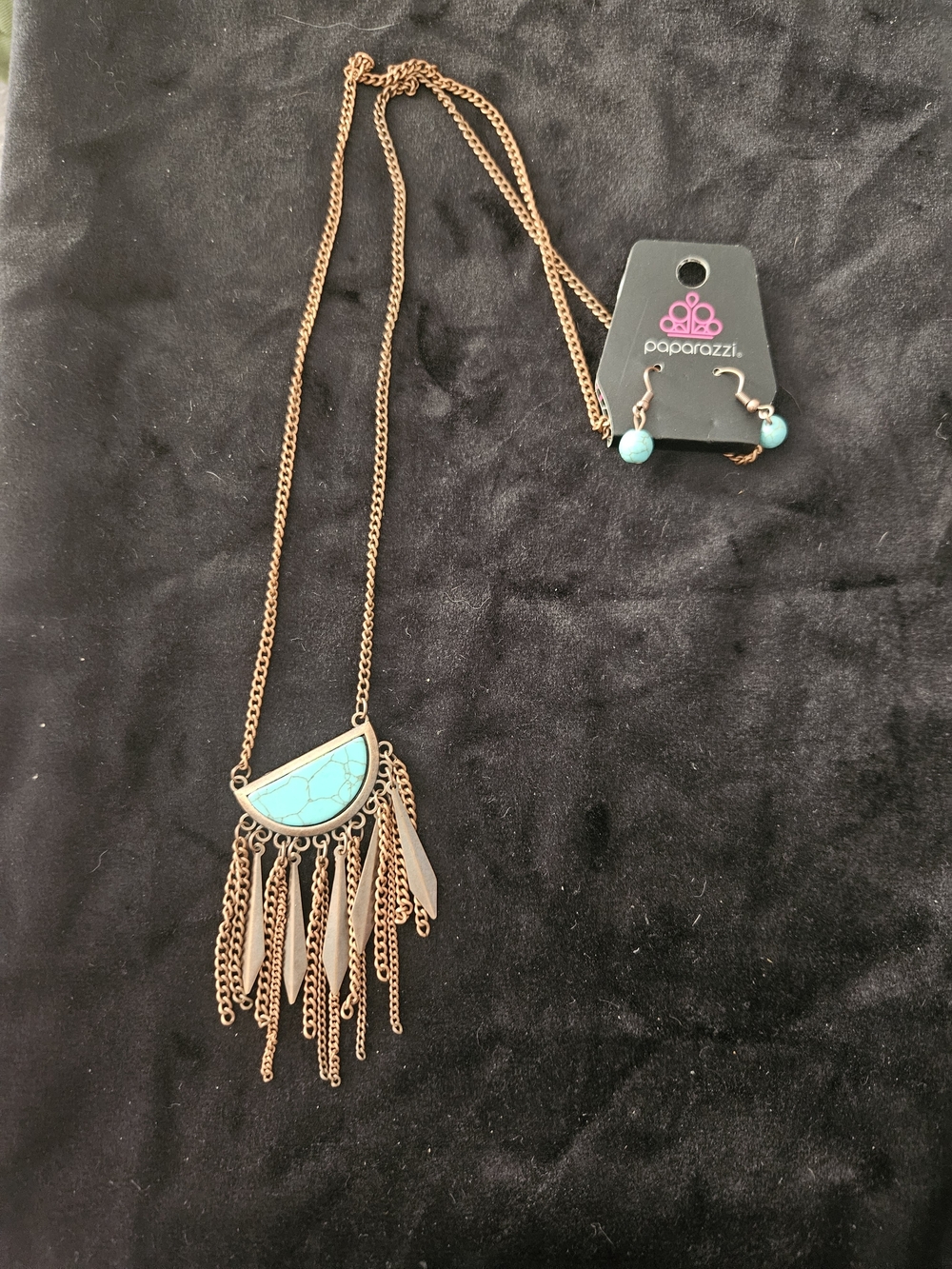 paparazzi Turquoise and Gold Fringe Pendant Necklace with Matching Bead Earrings